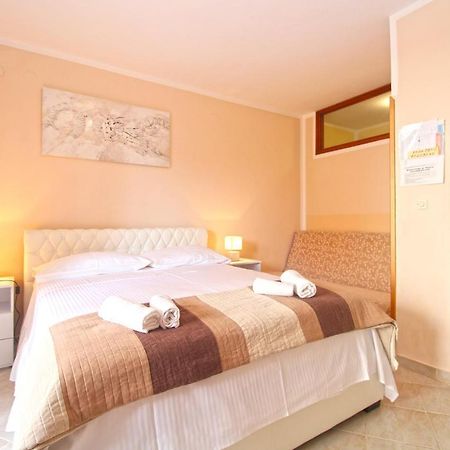 Apartment Mirela 2145 ฟาชานา ภายนอก รูปภาพ