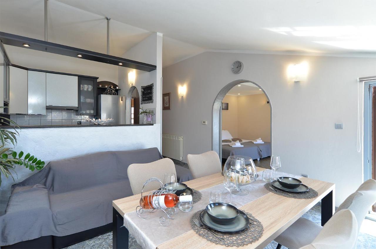 Apartment Mirela 2145 ฟาชานา ภายนอก รูปภาพ