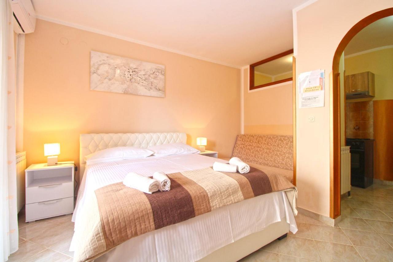 Apartment Mirela 2145 ฟาชานา ภายนอก รูปภาพ