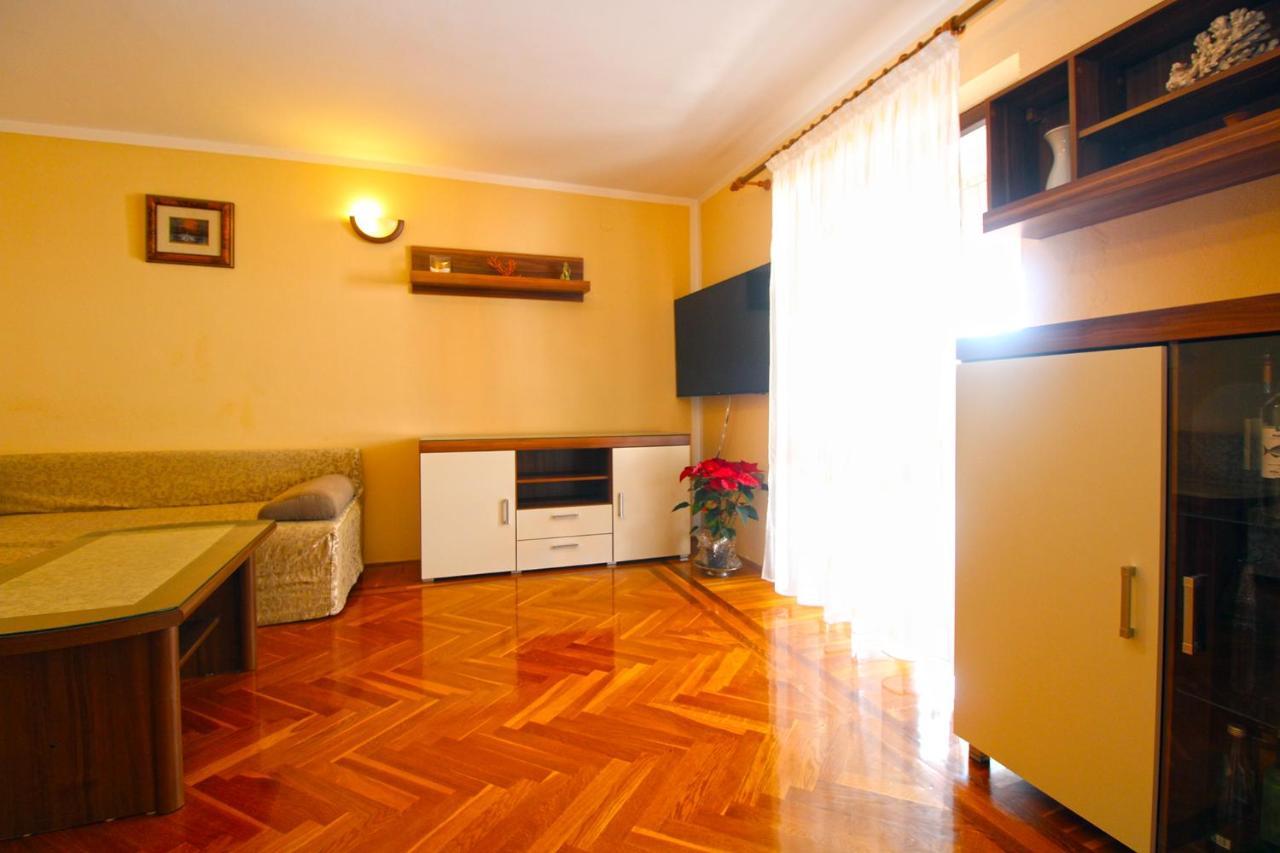 Apartment Mirela 2145 ฟาชานา ภายนอก รูปภาพ
