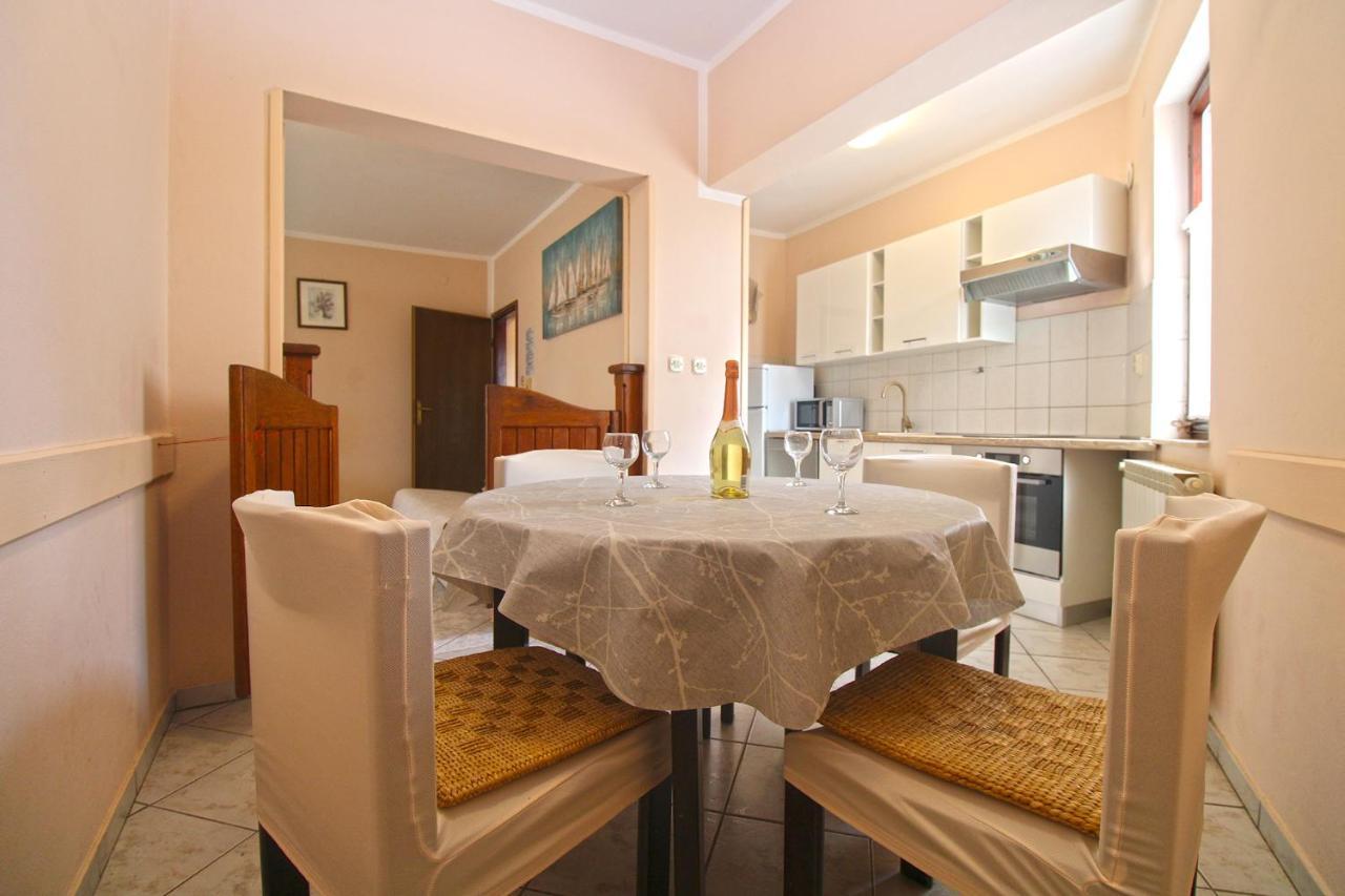 Apartment Mirela 2145 ฟาชานา ภายนอก รูปภาพ