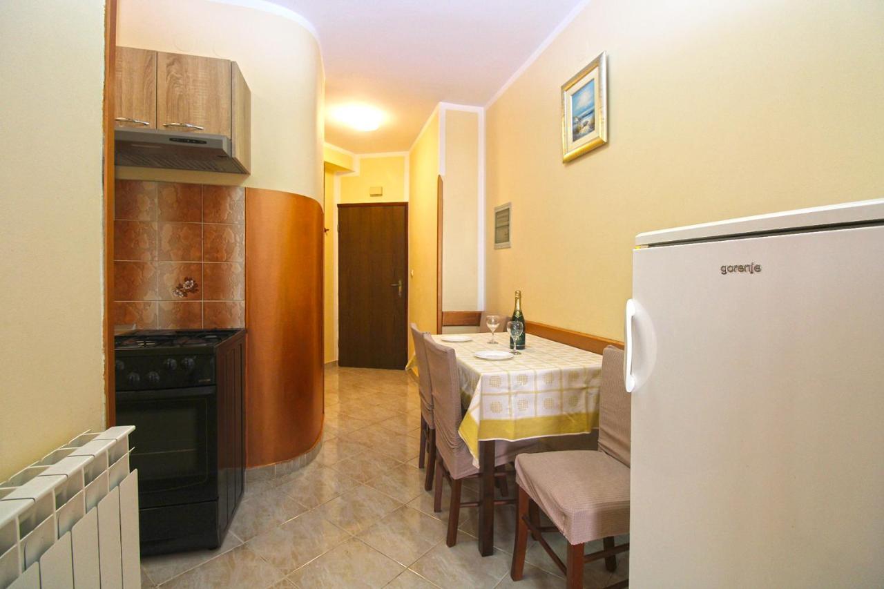 Apartment Mirela 2145 ฟาชานา ภายนอก รูปภาพ