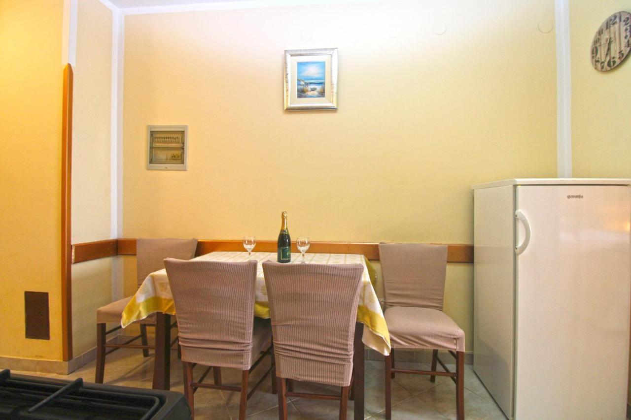 Apartment Mirela 2145 ฟาชานา ภายนอก รูปภาพ